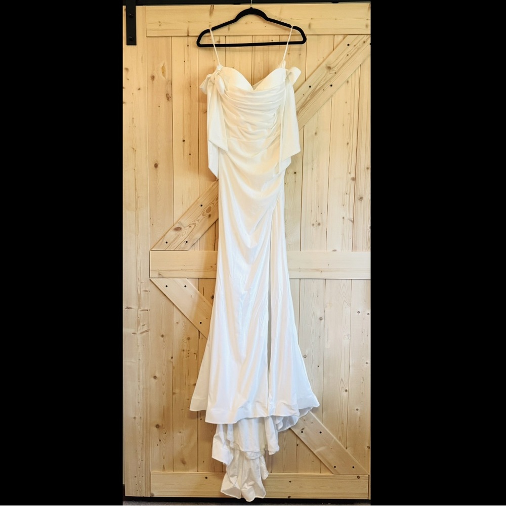 Cinderella Divine Trumpet-style Wedding Gown